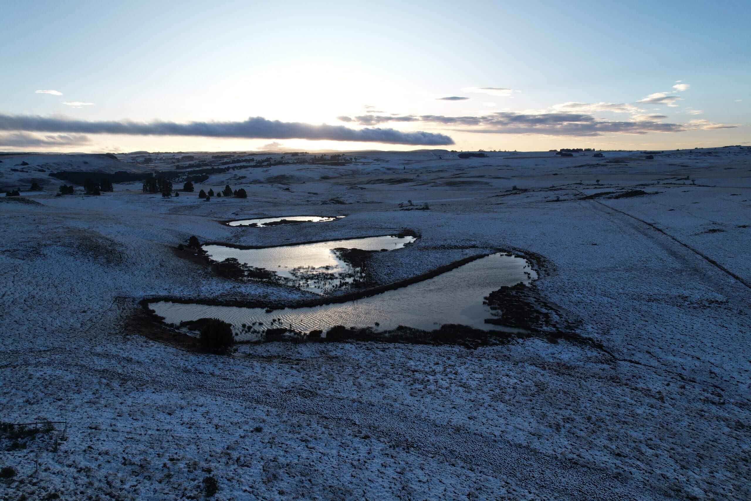 snow at dullstroom meadow mist